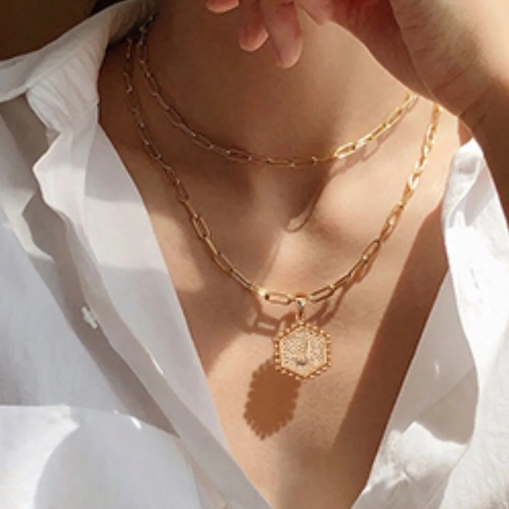 ::✨Delicate [GOLD] Layered Initial Necklace Set - Picture 12 of 12